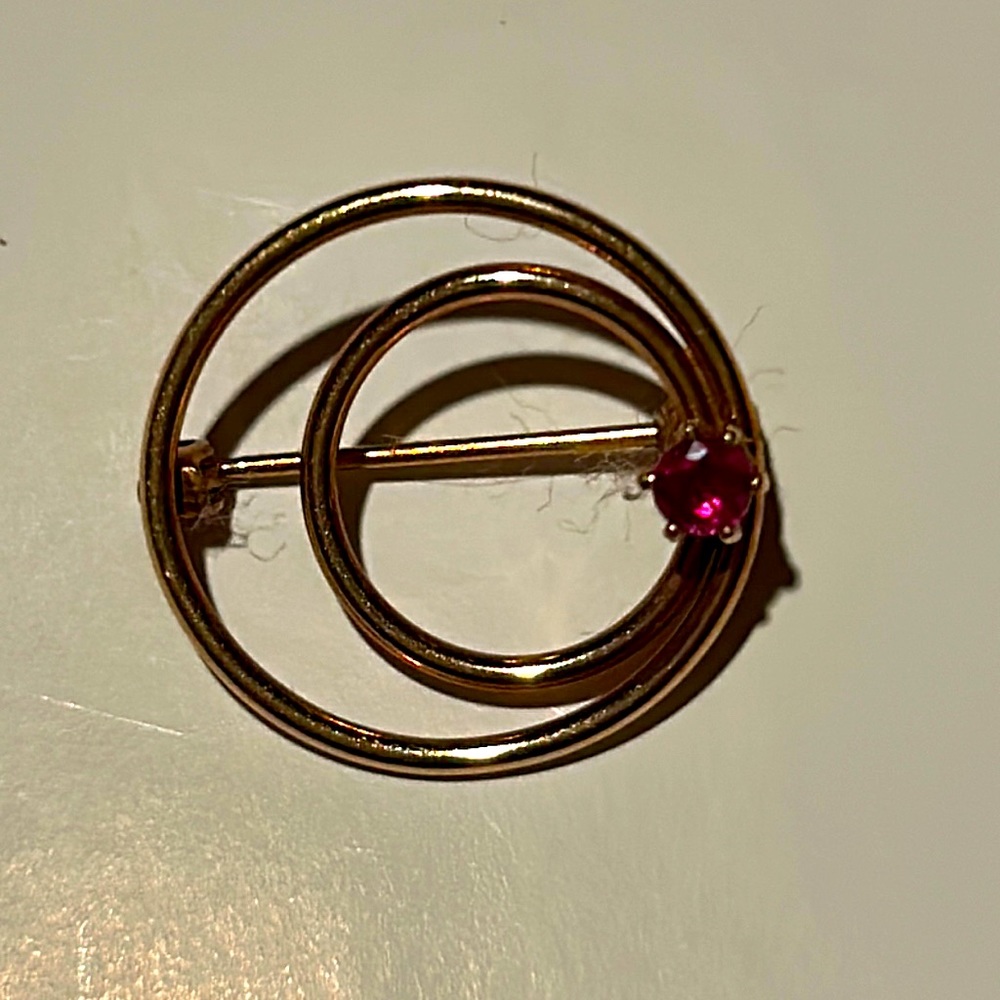 Vintage Gold Tone Brooch Pin with Red Stone